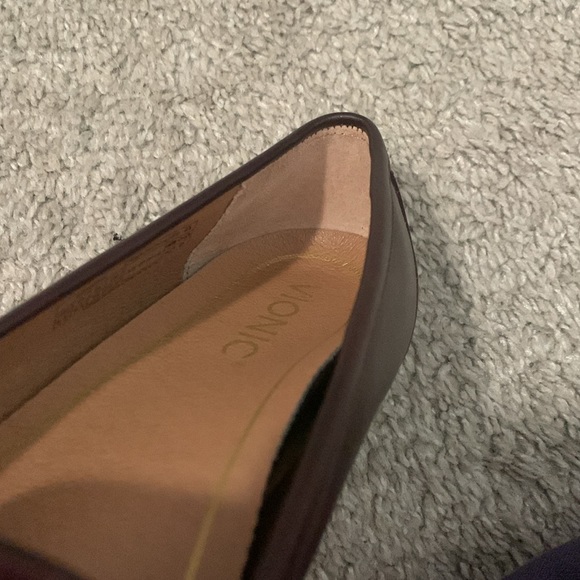 Vionic Flats - NWT - Picture 5 of 6